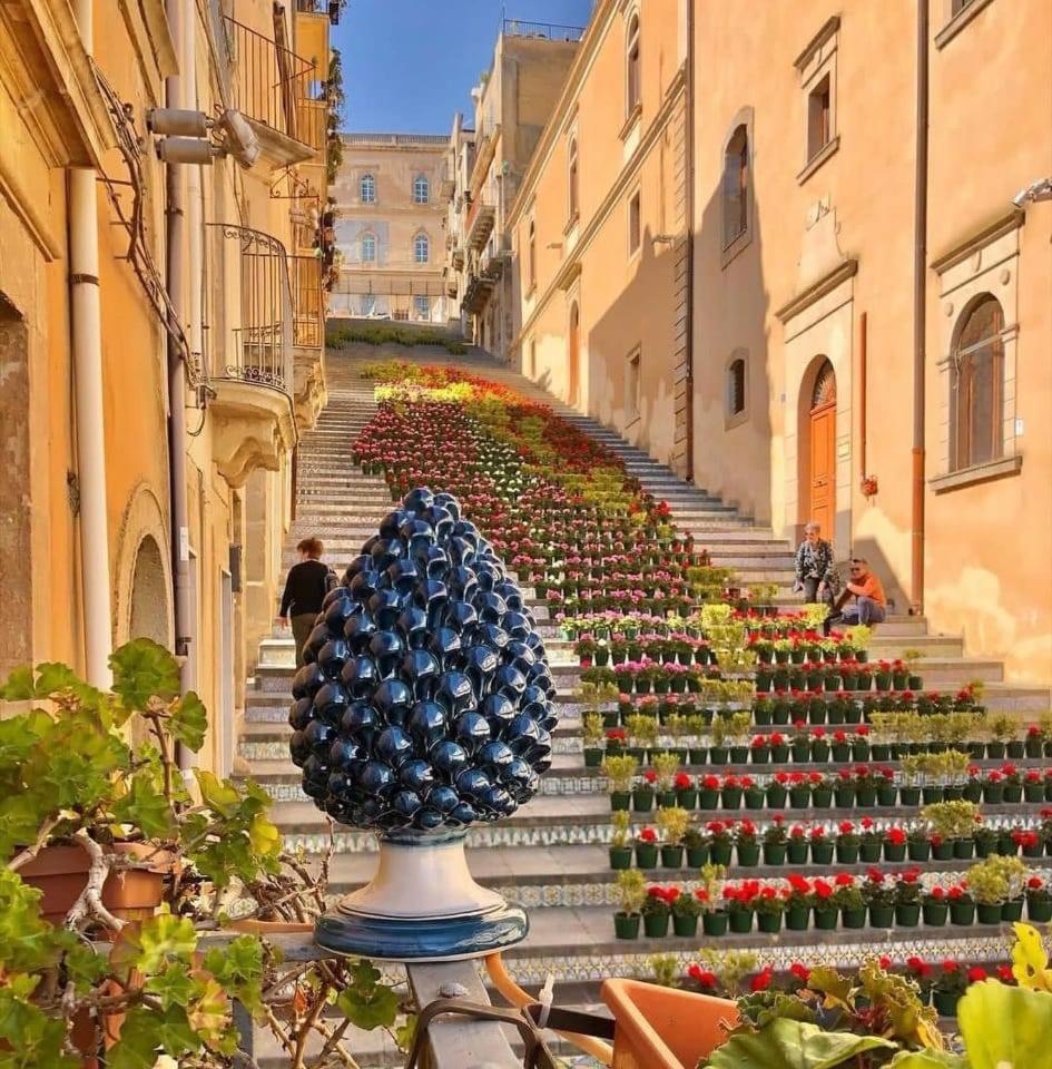 B&B Con Cucina La Ninfea Caltagirone Exterior foto